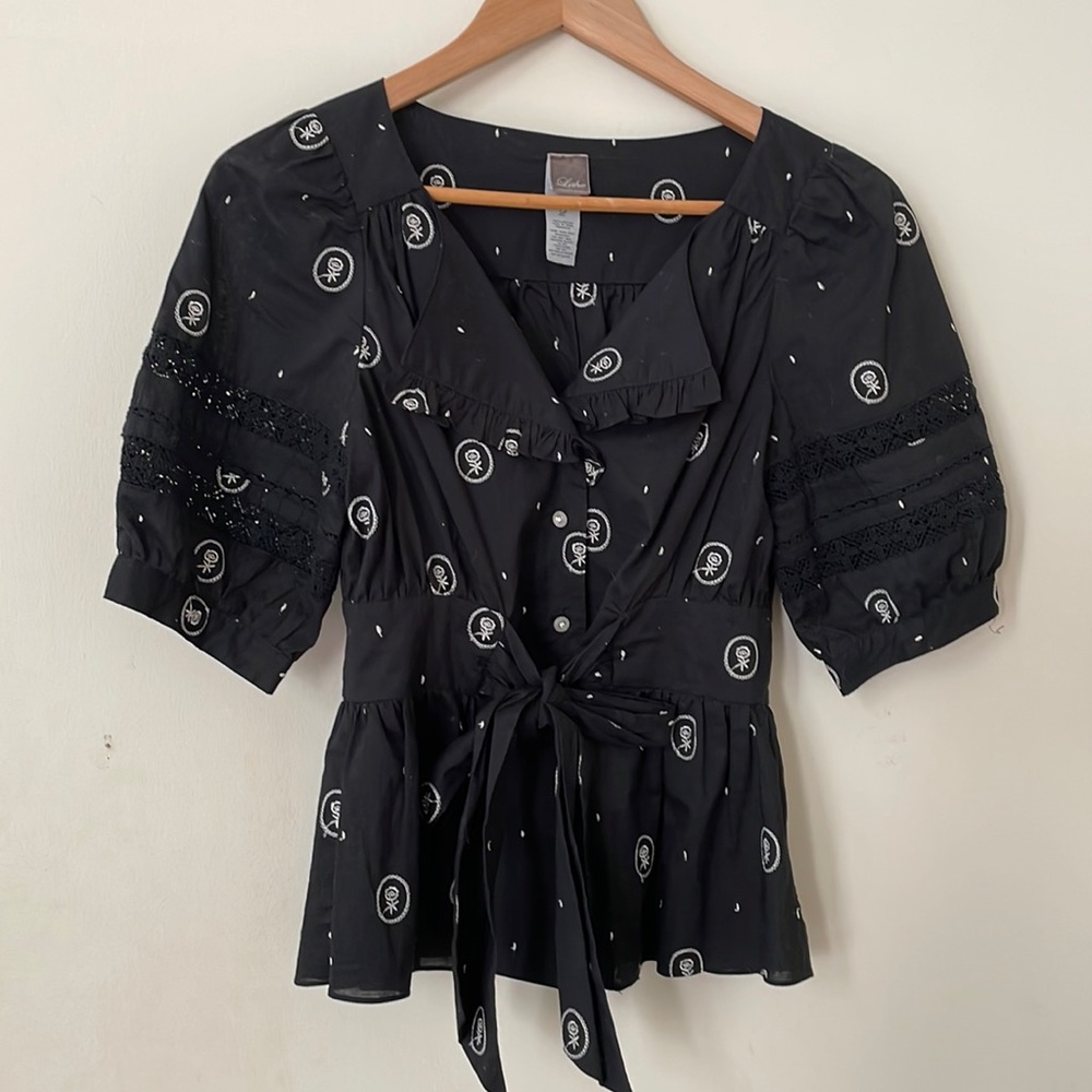 Embroidered Cotton Puff Sleeve Top